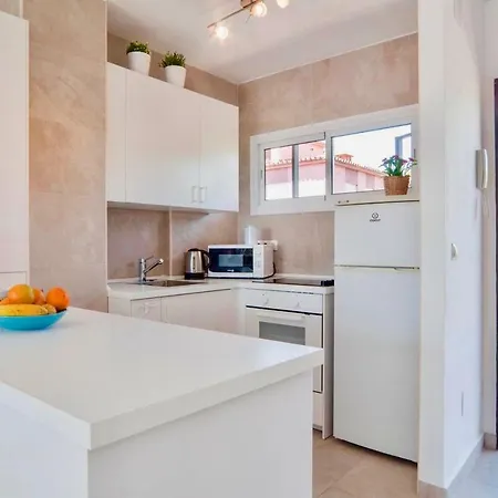 Lägenhet El Canto Del Sol - Pool With Parking - Walk To -
